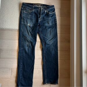 American Eagle Outfitters Men's Dark Blue Straight Jeans